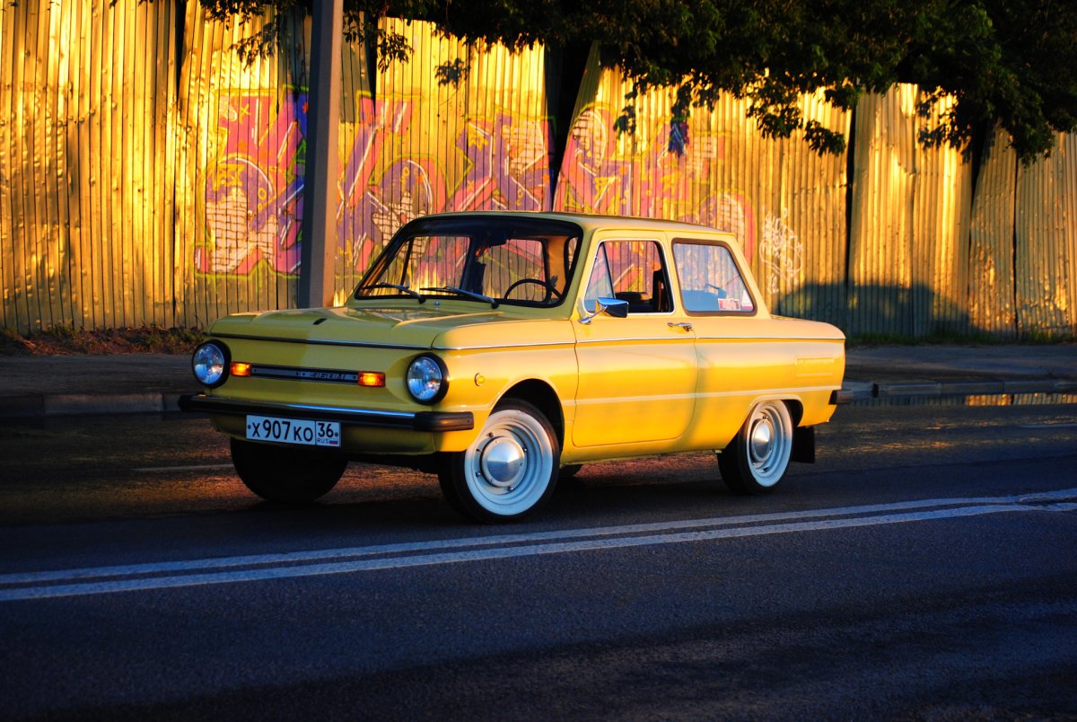 ЗАЗ 968 Запорожец желтый