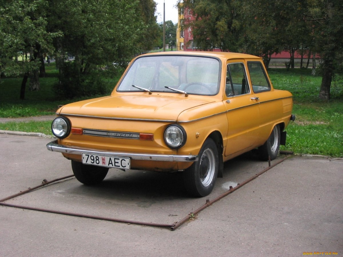 ЗАЗ 905