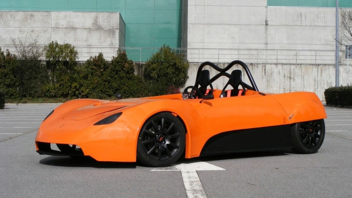 Легкий спортивный автомобиль