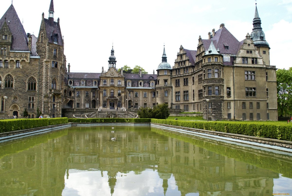 Замок Castle Moszna