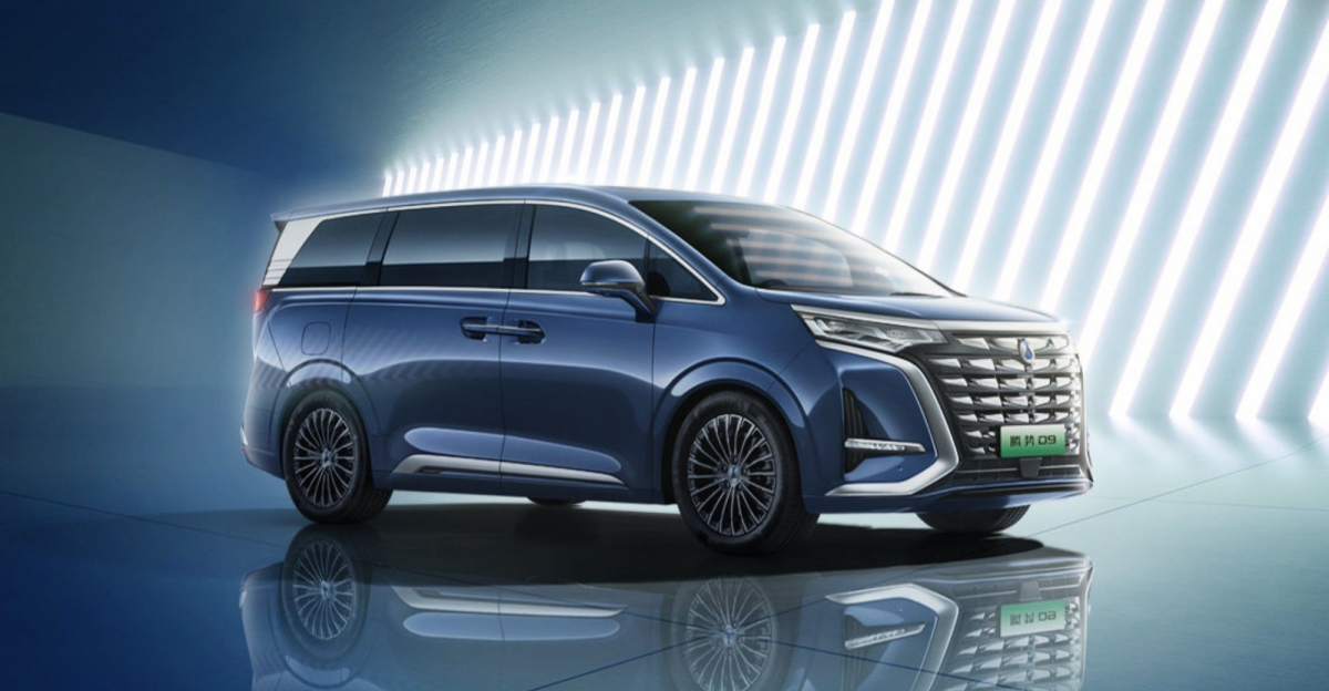BYD минивэн 2022