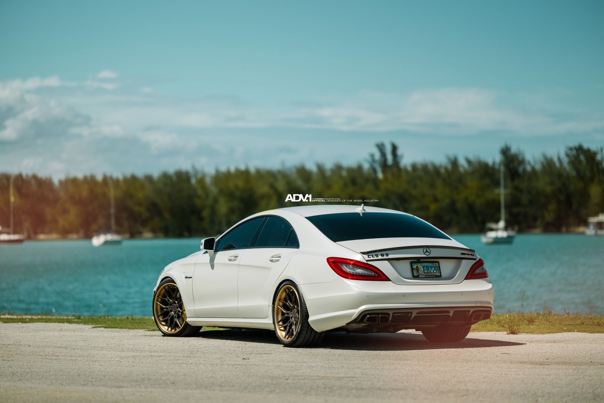 Мерседес CLS 63 AMG