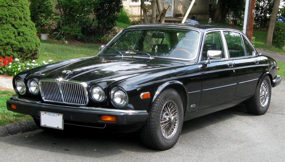 Jaguar XJ 90