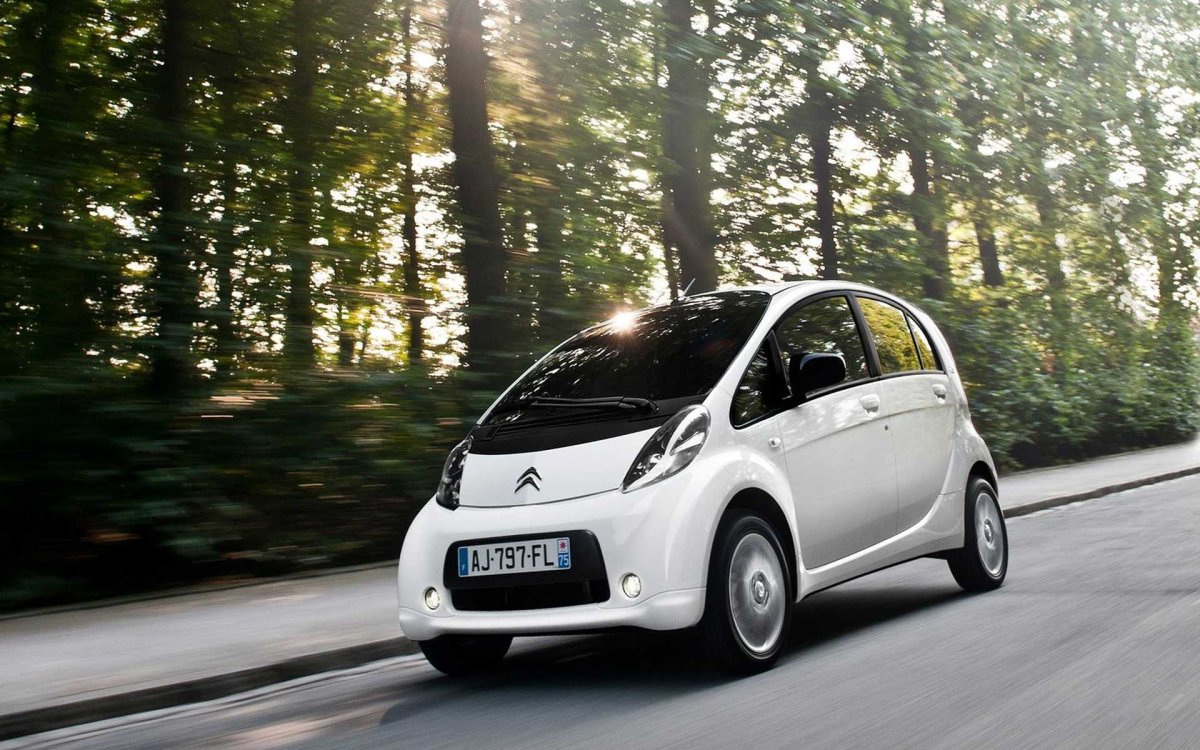 Citroen c-Zero ( электромобиль