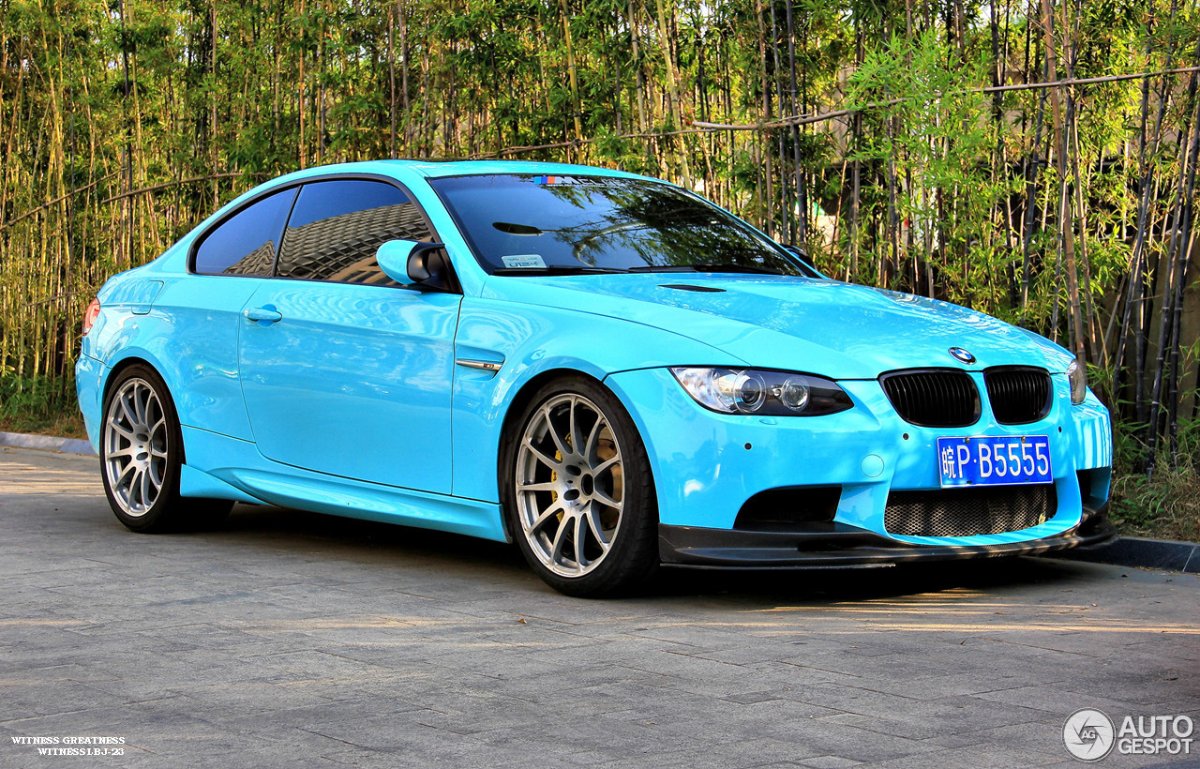 BMW e92 m3 синяя