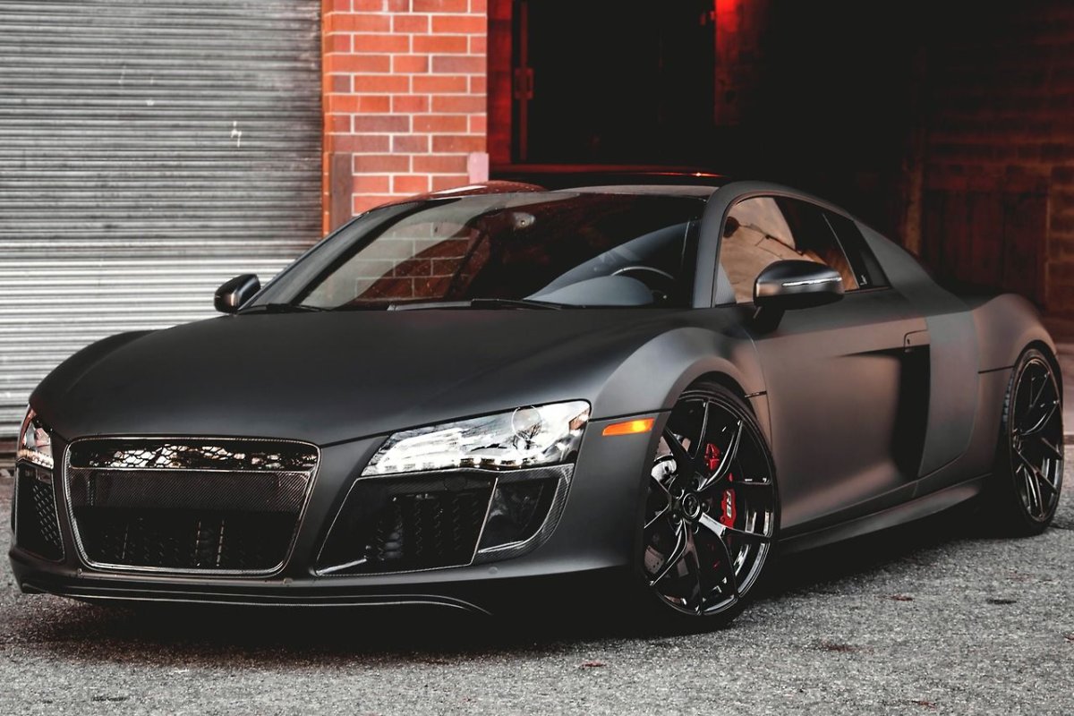 Ауди rs8 черный