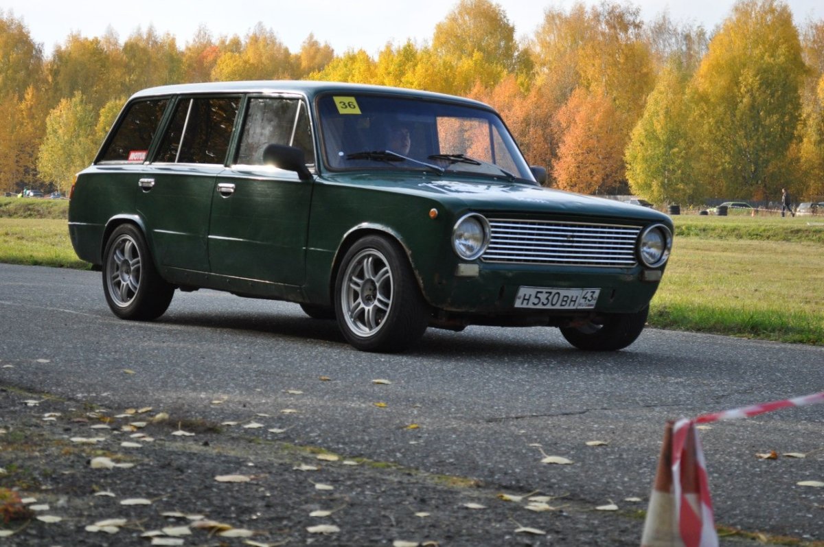 ВАЗ 2102 черная
