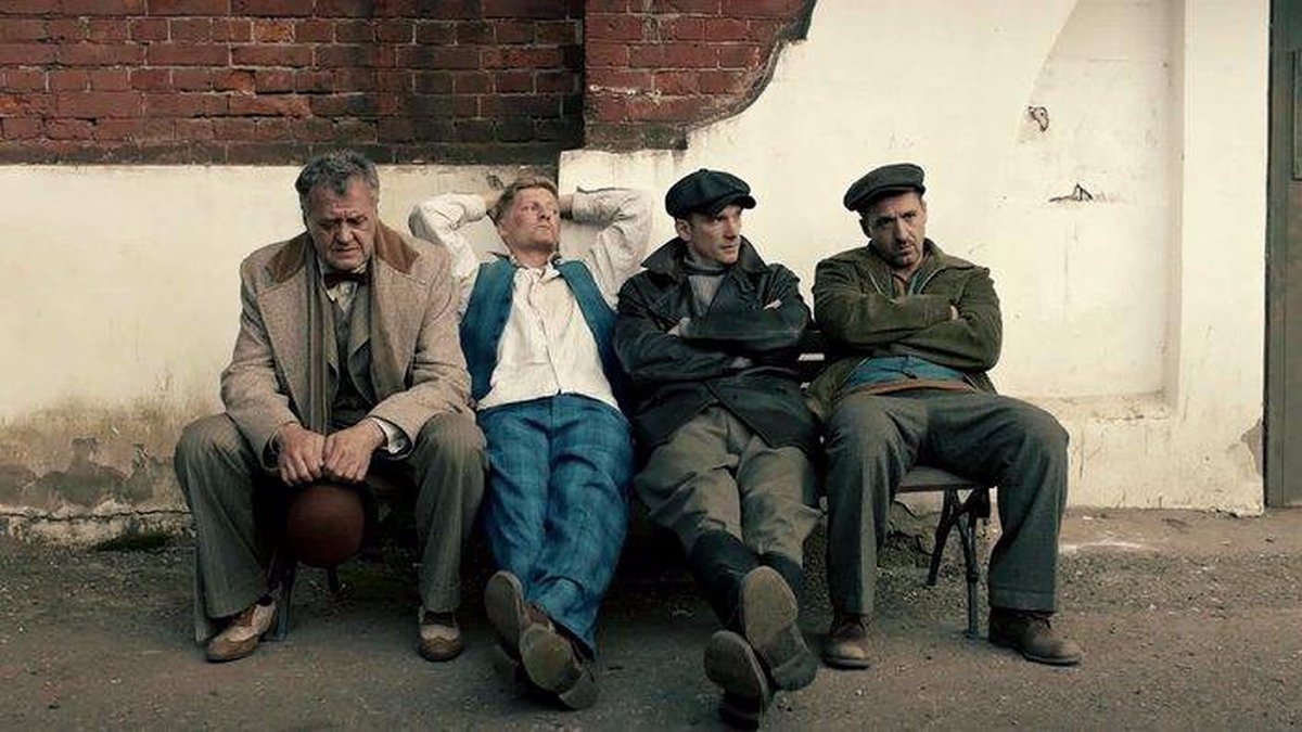 За час до рассвета сериал кот