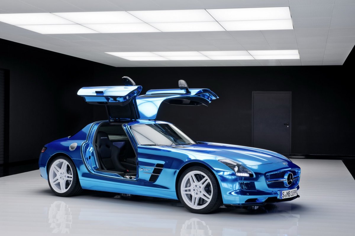 Мерседес SLS AMG Electric Drive