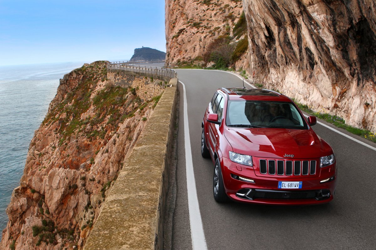 Jeep Grand Cherokee srt8 1080