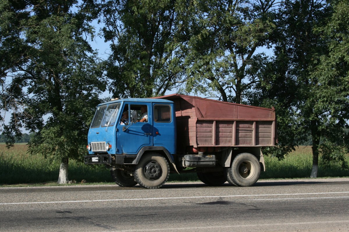 Каз-608 Колхида тягач