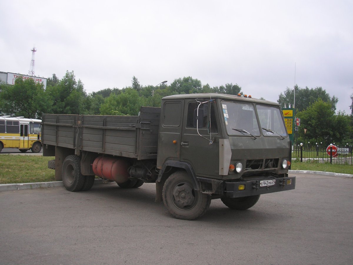 Каз-608 Колхида тягач