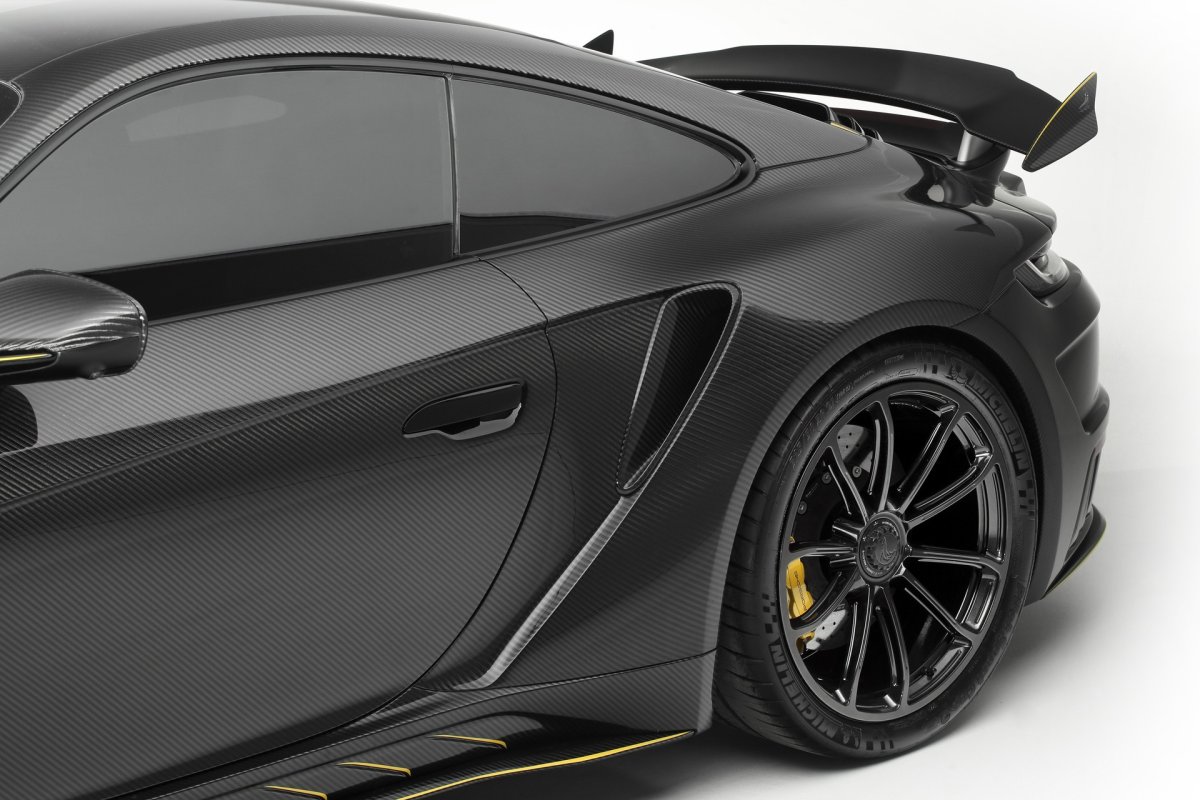 Porsche 992 Stinger GTR Limited Carbon Edition
