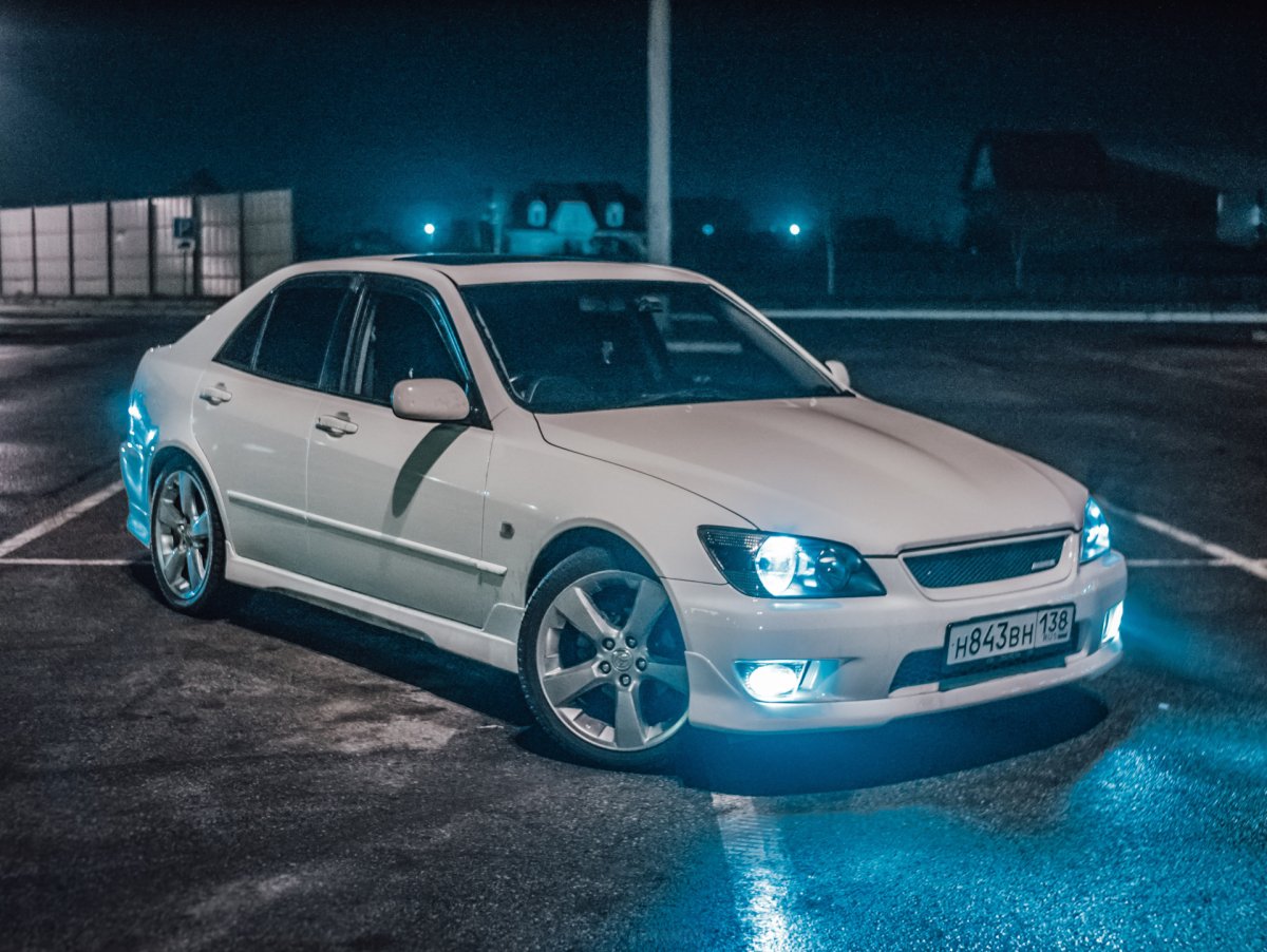 Toyota Altezza 2.0
