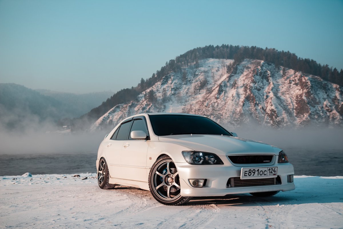 Altezza 211 страница