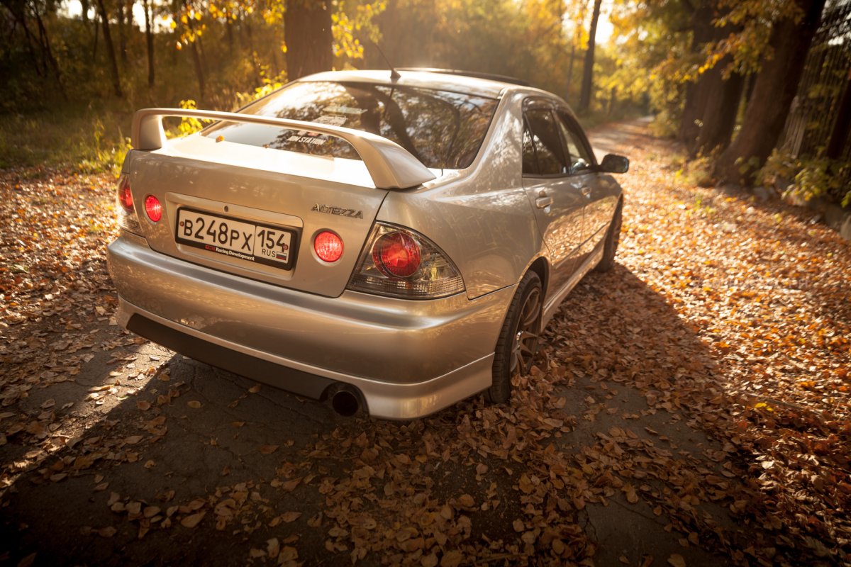 Toyota Altezza ржавая