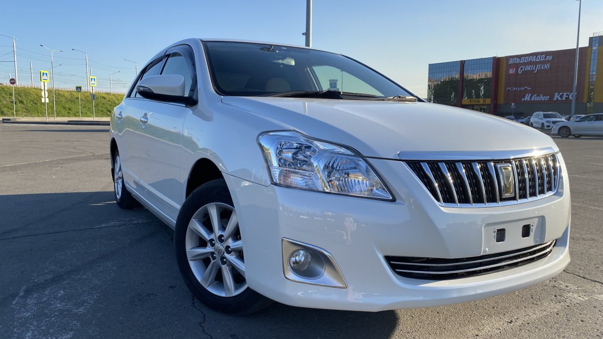 Toyota Premio 2014 год