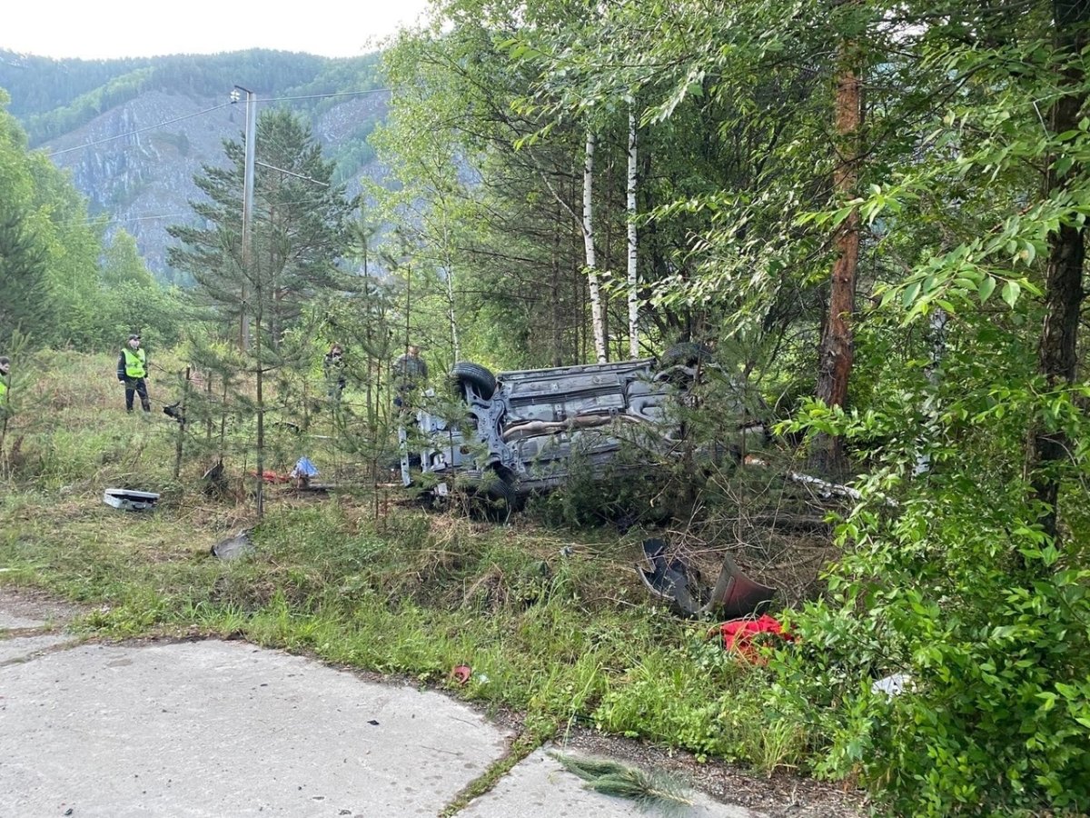 Авария в Хакасии вчера на трассе