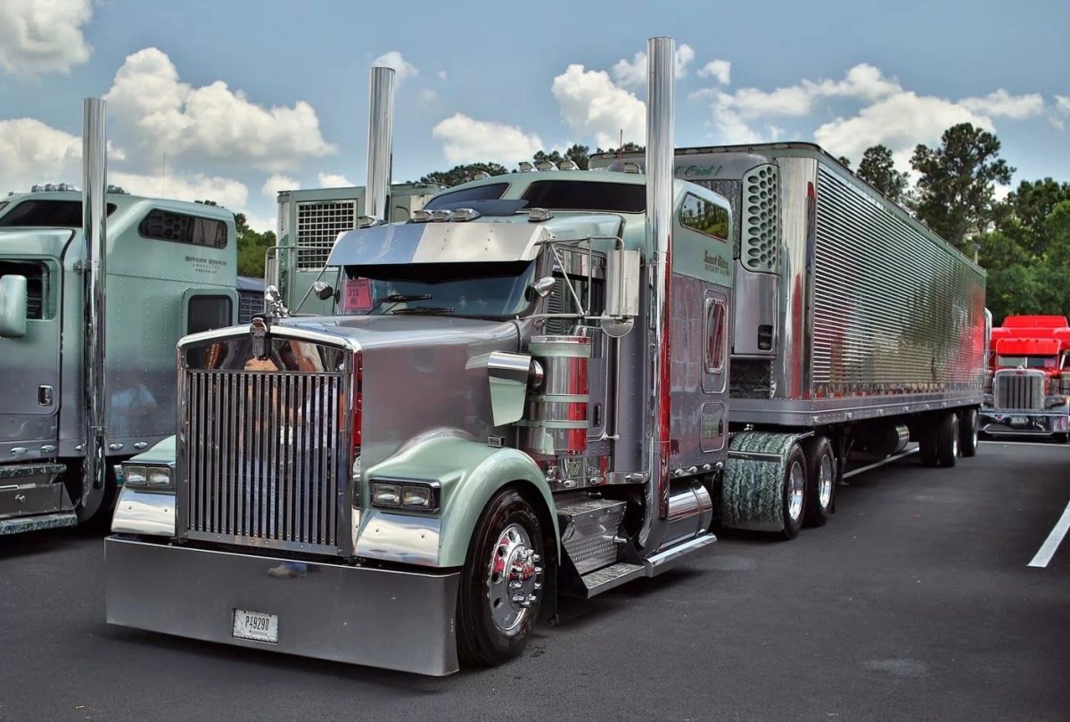 Тягач Kenworth w900