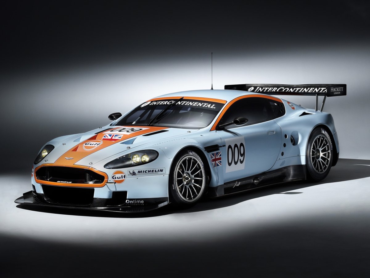 Aston Martin dbr9 gt1