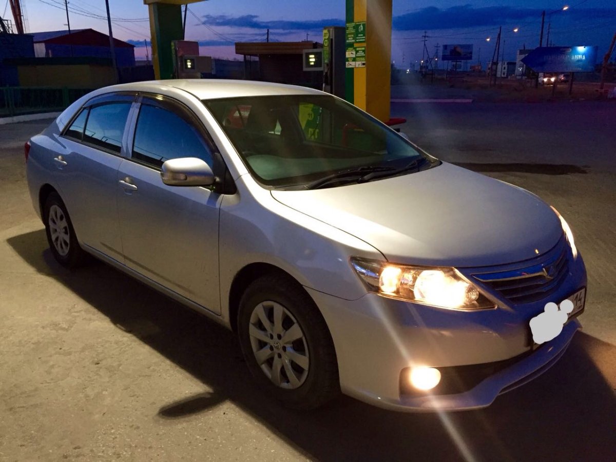 Toyota Allion 2010 год