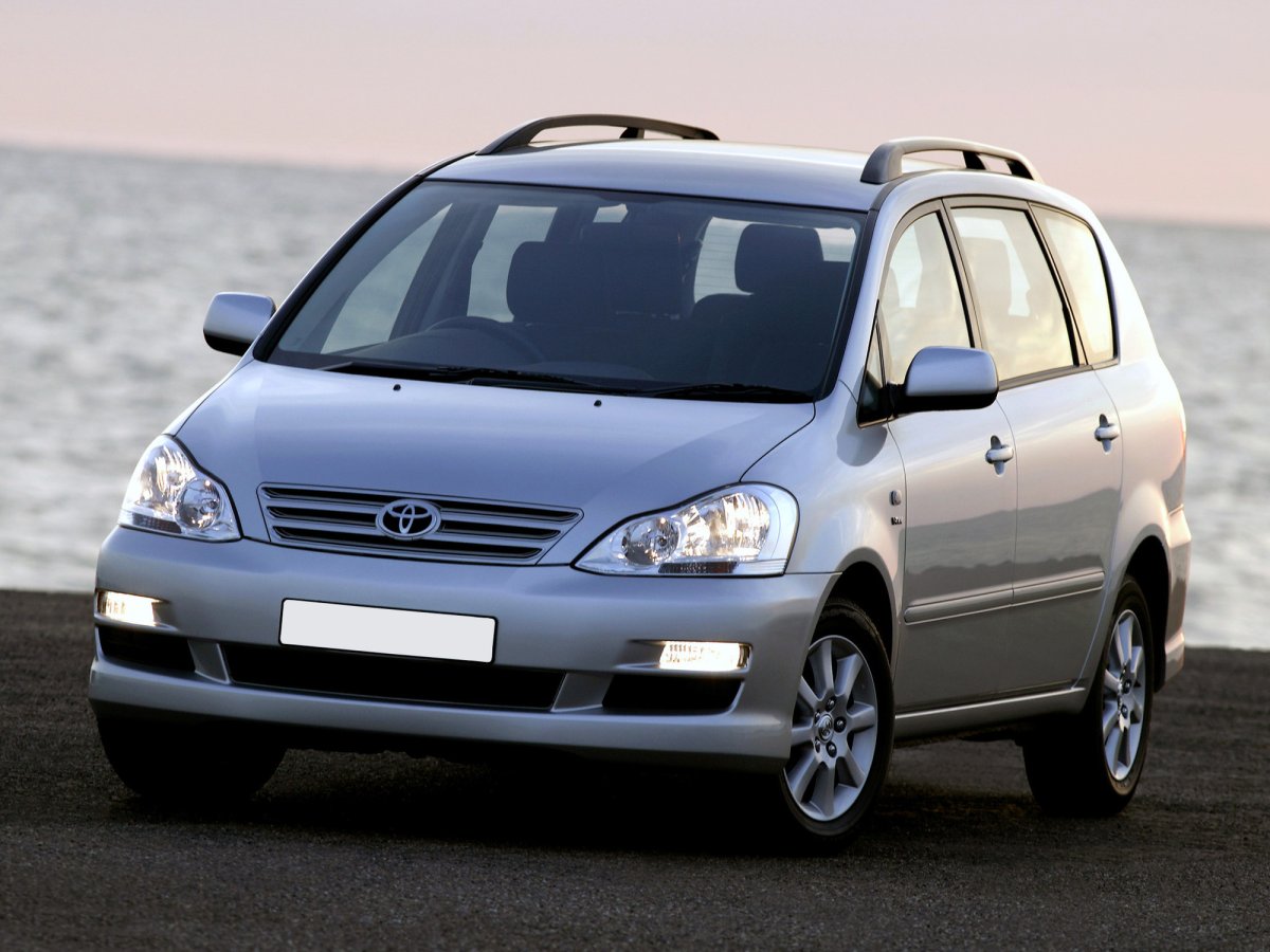 Toyota Avensis Verso 2001
