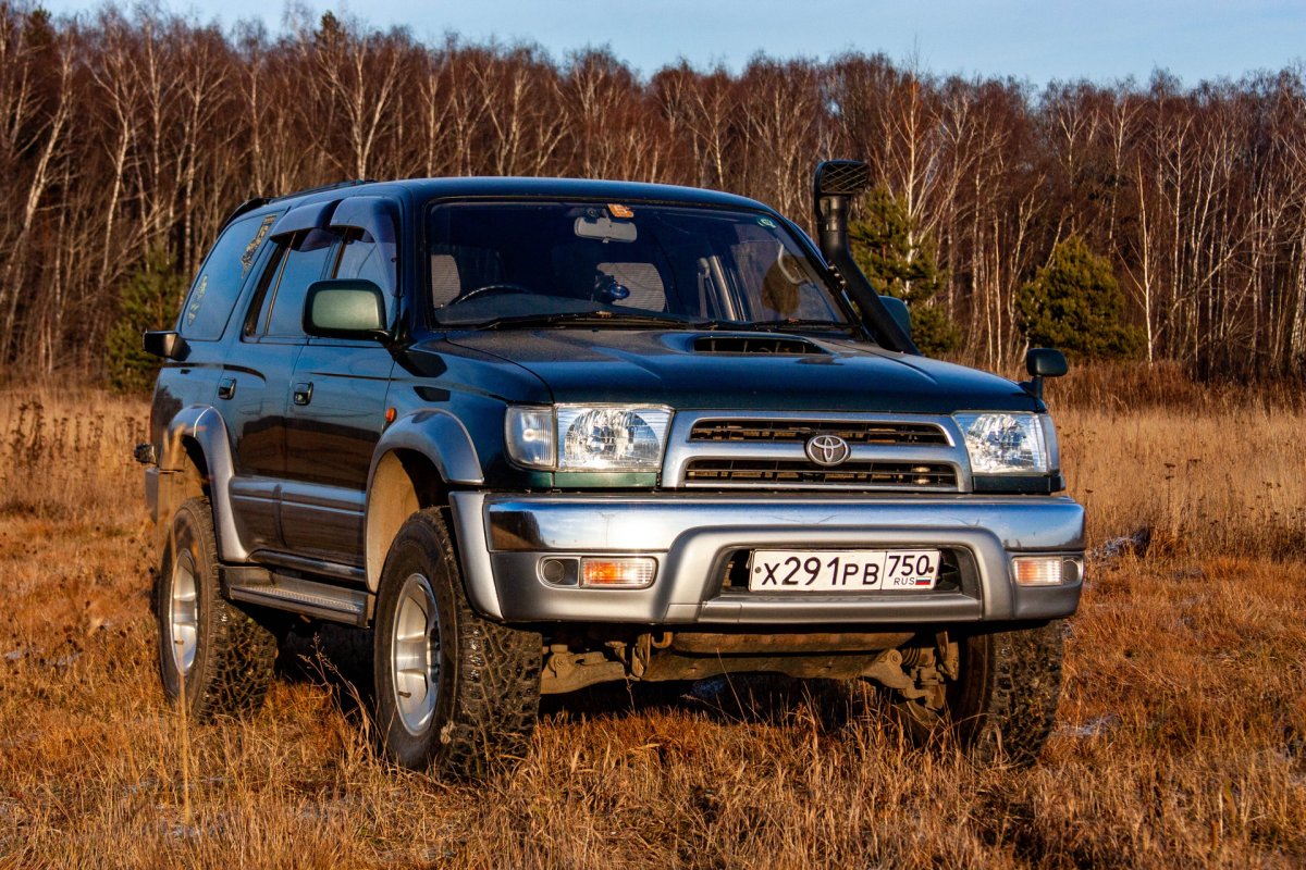 Toyota Hilux Surf III
