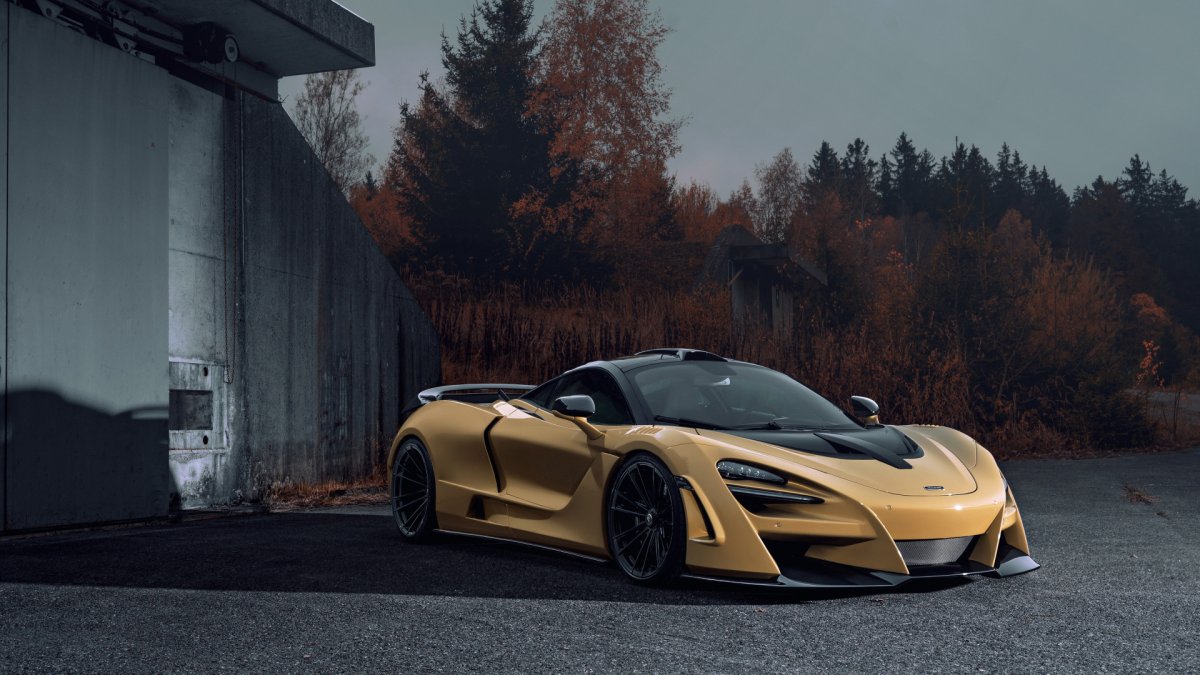 MCLAREN 720s желтый