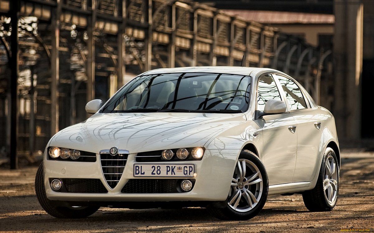 Машина Alfa Romeo 159