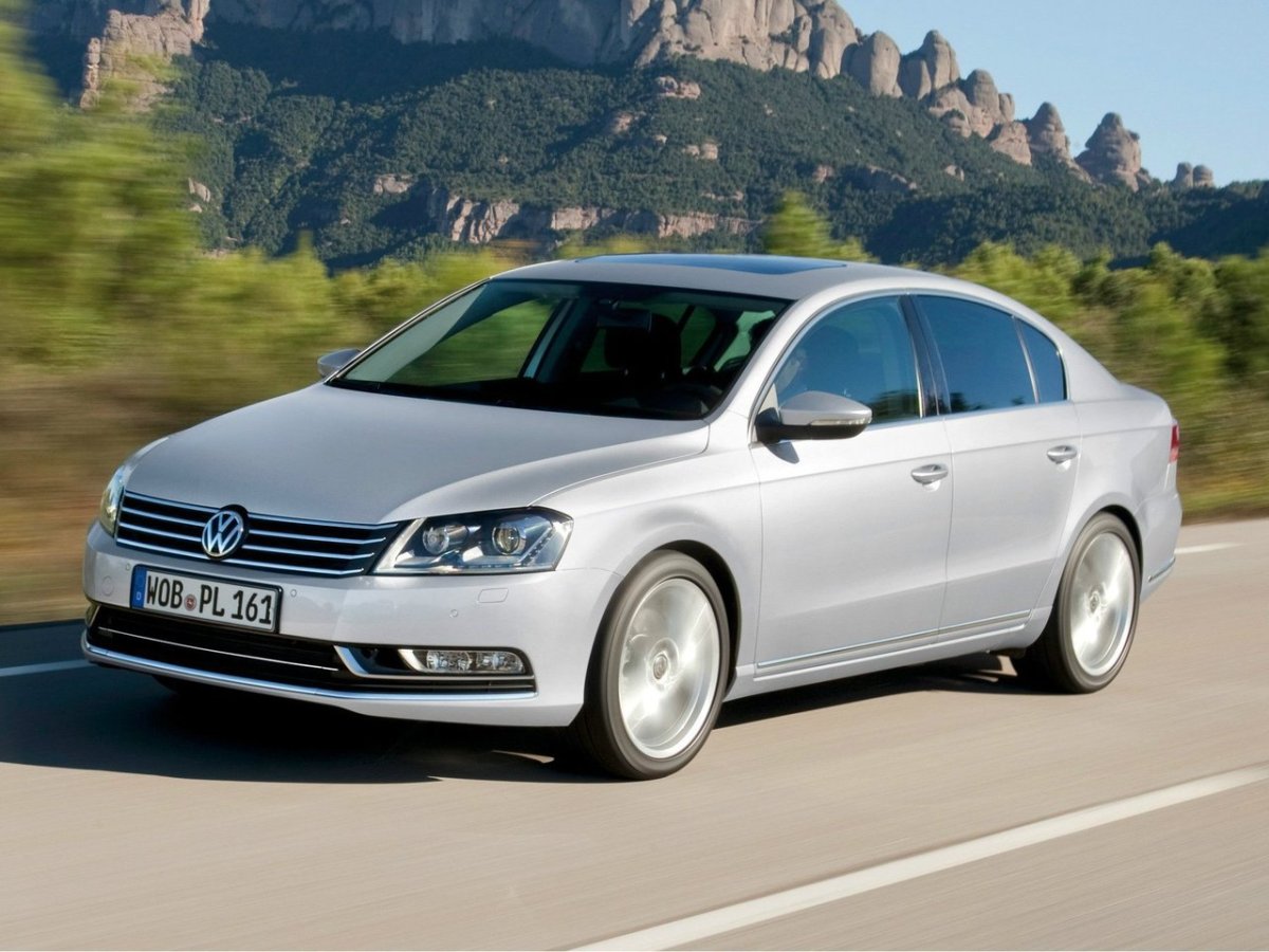 VW Passat b7 седан