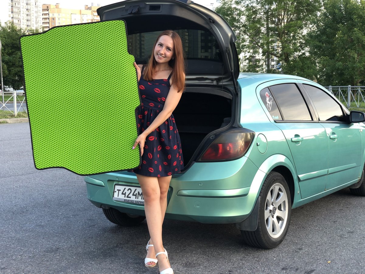 Автоковрики ева девушка