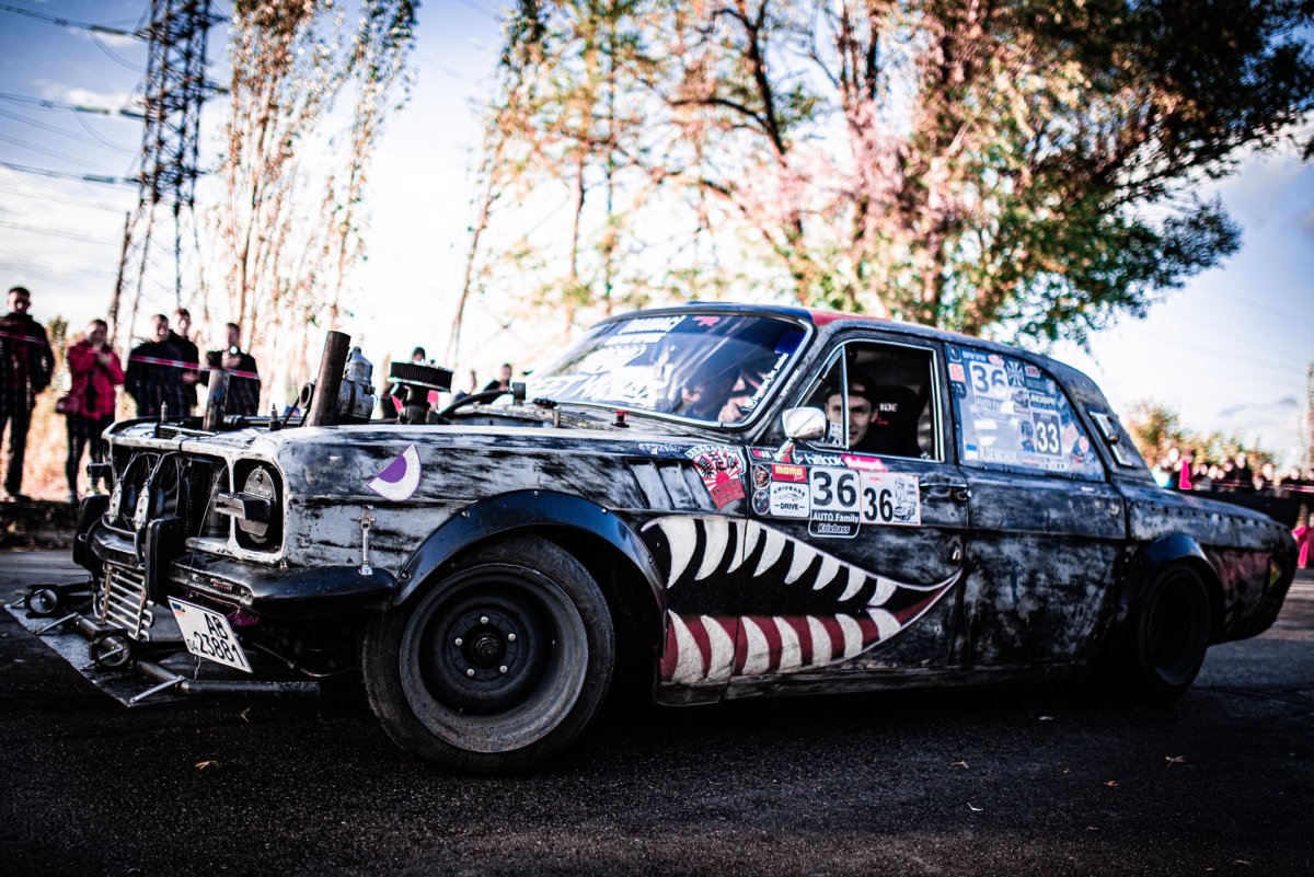ГАЗ 24 v8