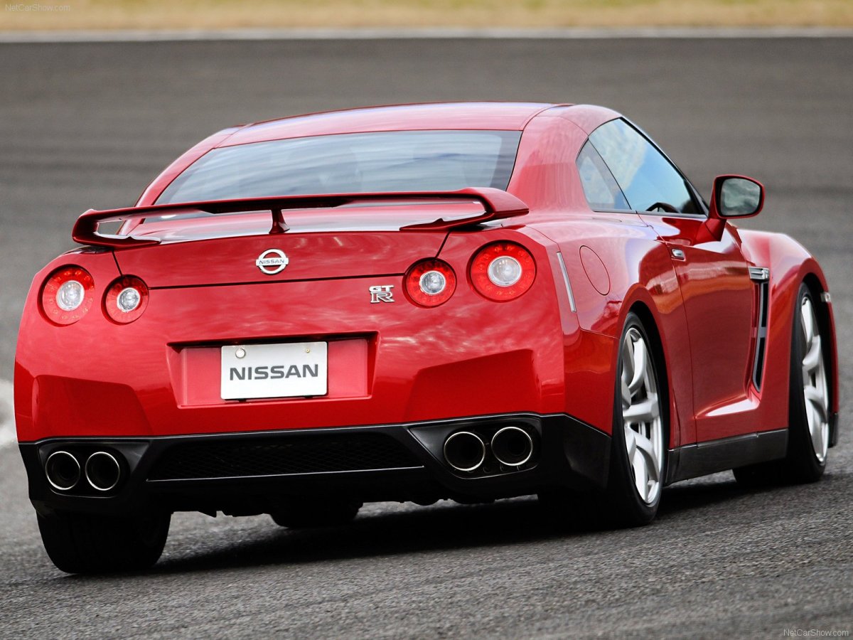Nissan gt-r 2008