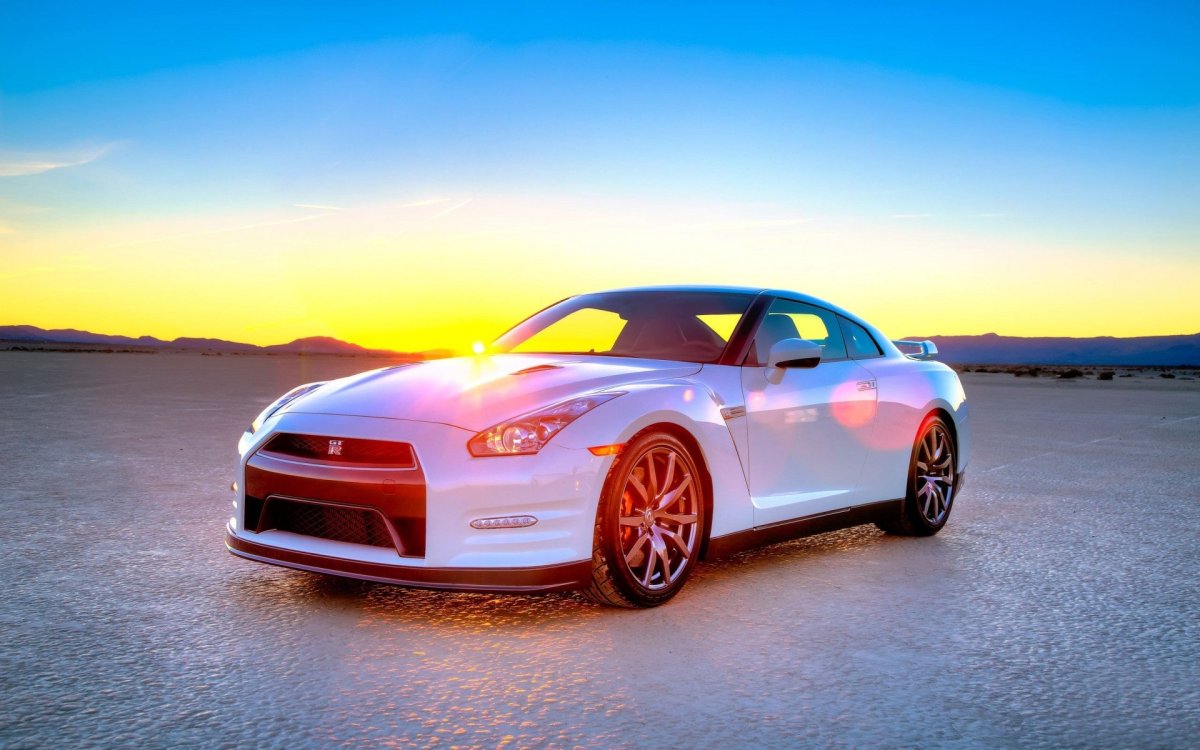 Nissan GTR r35 в закате