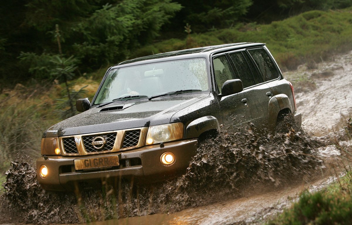 Nissan Patrol y50