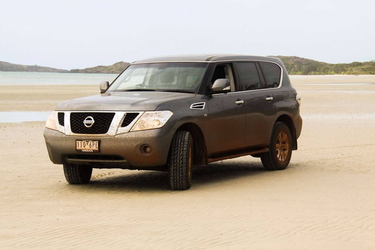 Nissan Patrol v8