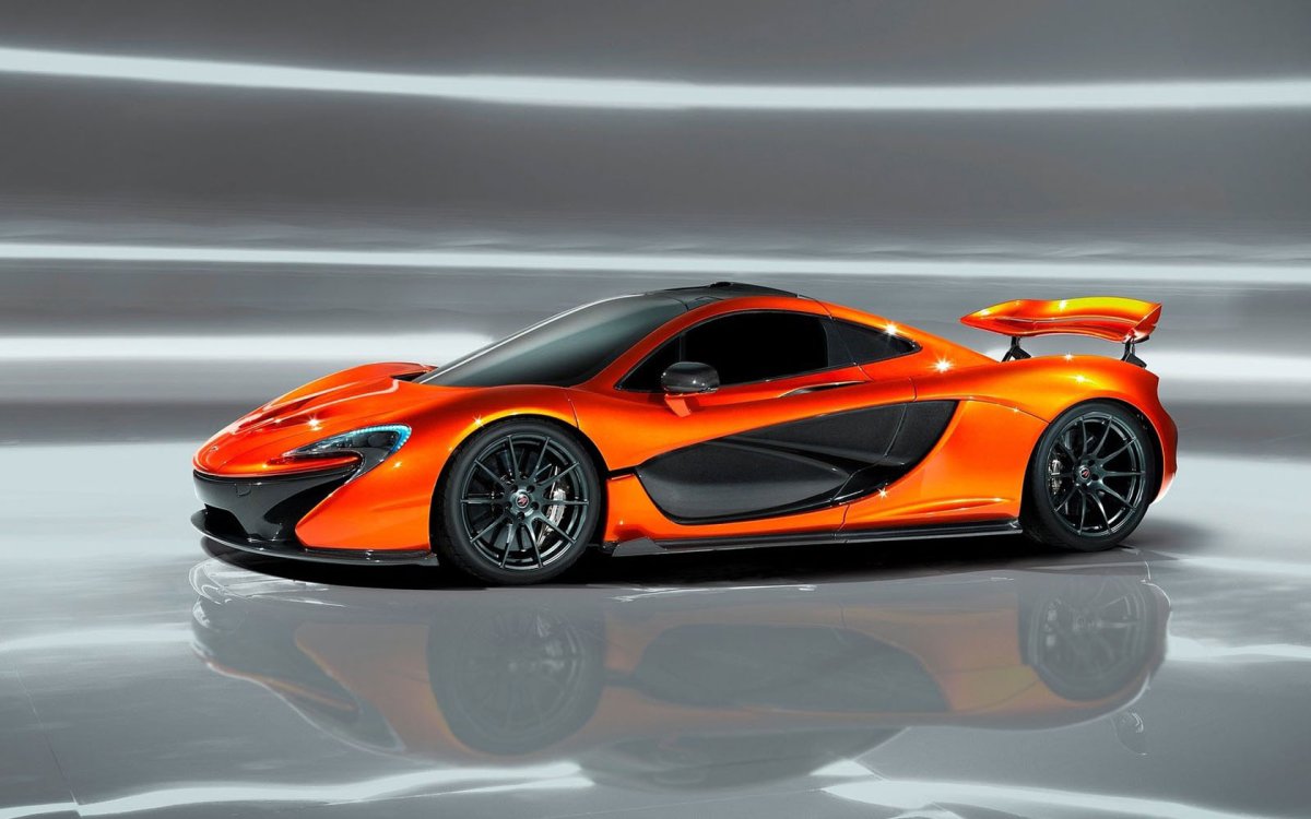 Машина MCLAREN p1