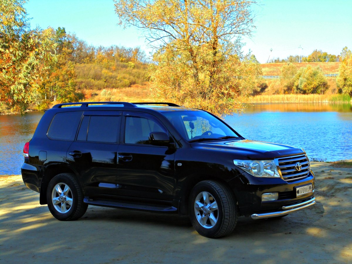 Toyota Land Cruiser 200 и 200