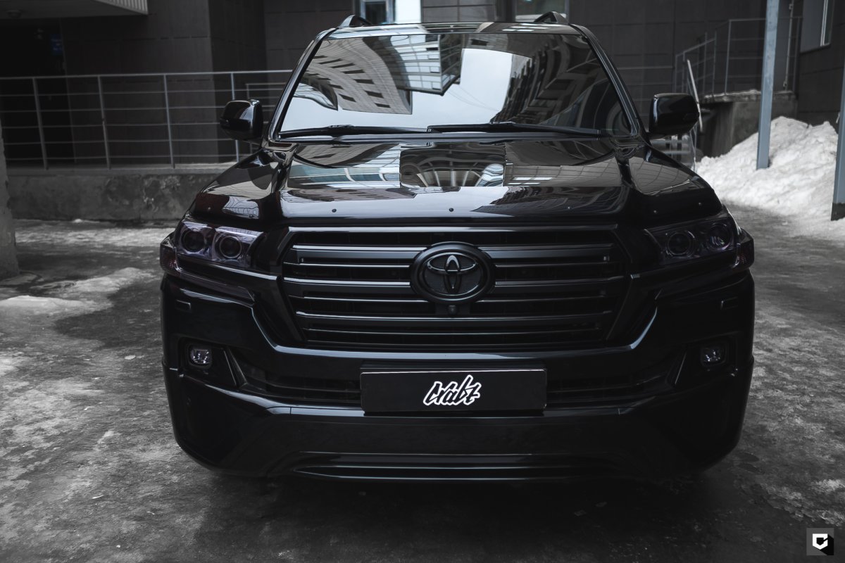 Антихром Land Cruiser 200 2016