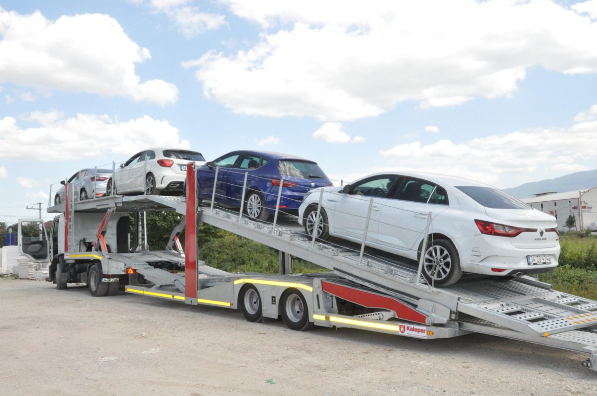 Автовоз с прицепом Hyundai HD-500