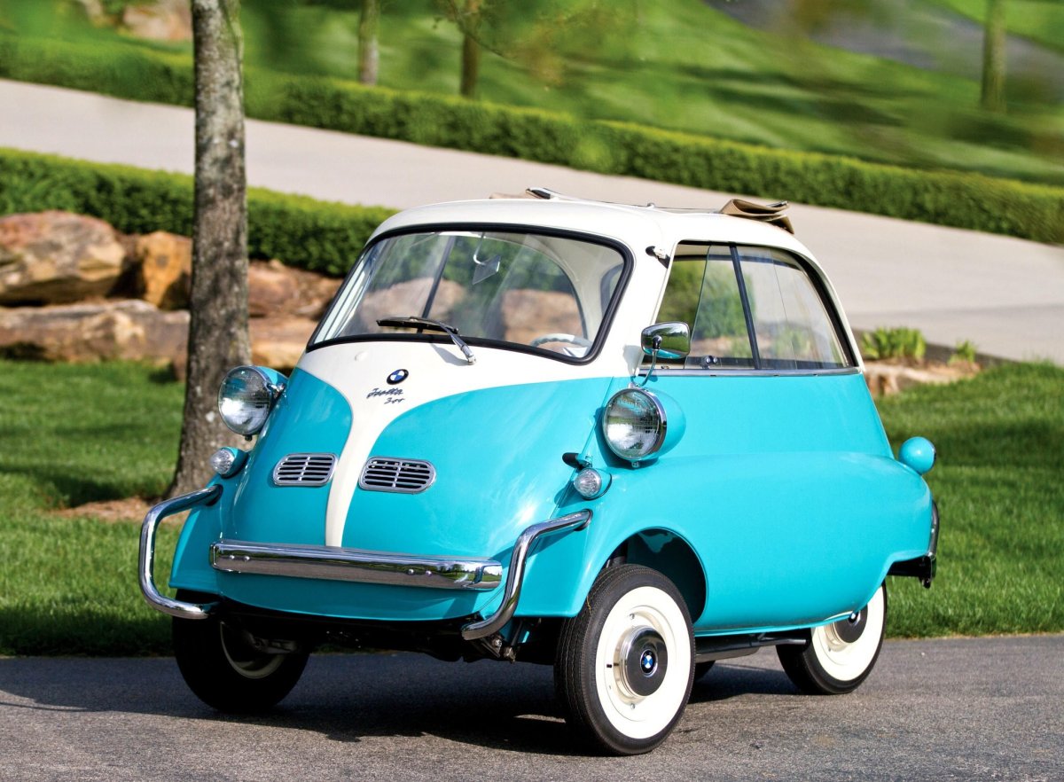 Автомобиль BMW Isetta 300
