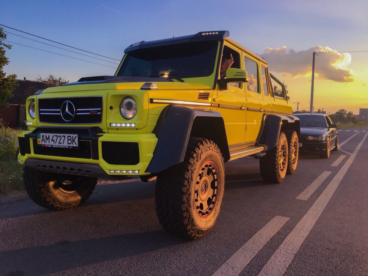 Mercedes g class 6x6