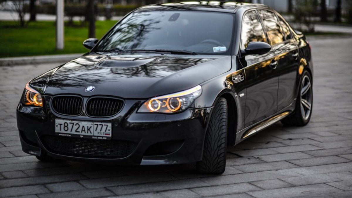 БМВ m5 e60