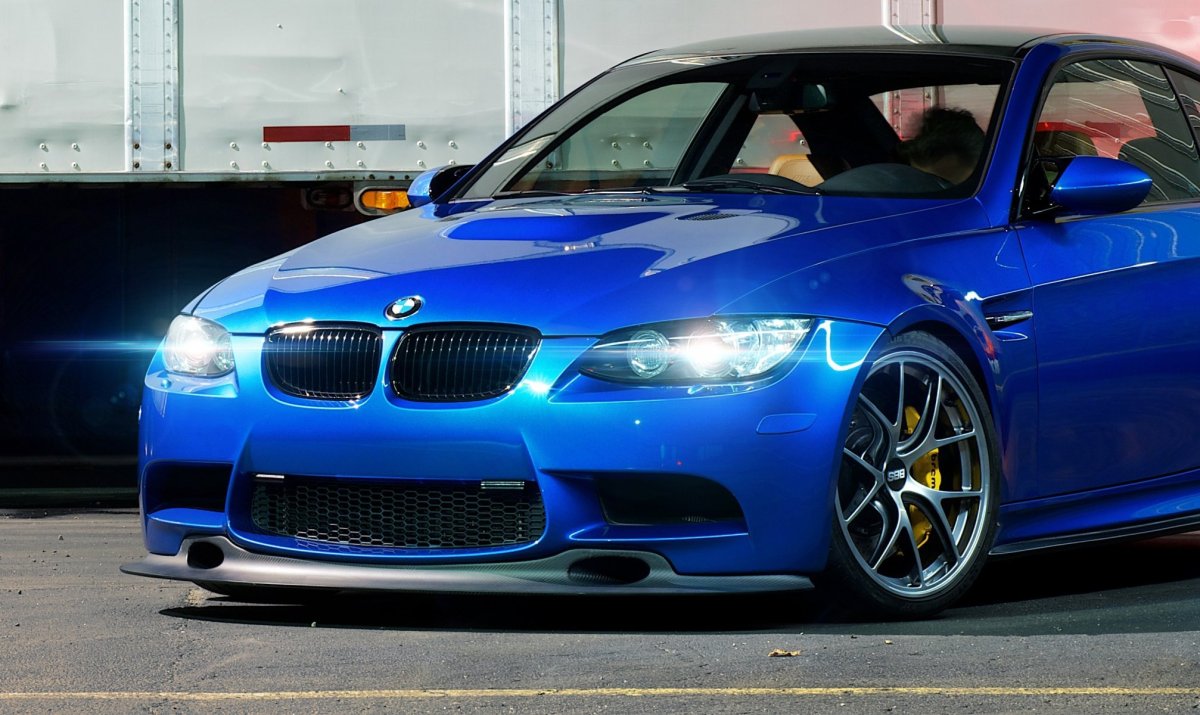 BMW e92 синяя