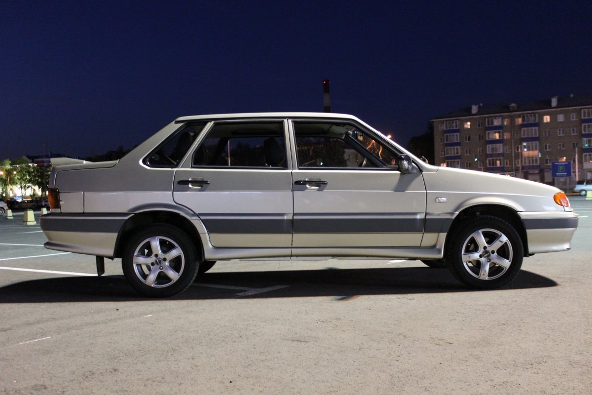 Lada Samara 2115