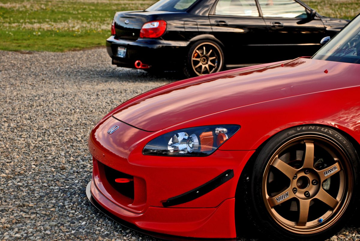 Обои Honda s2000 красная