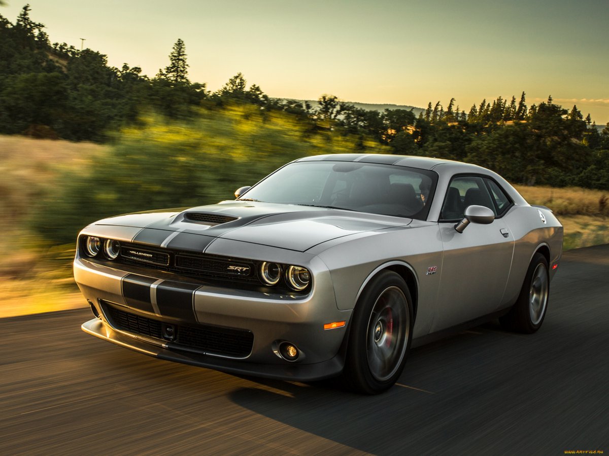 Dodge Challenger srt 392