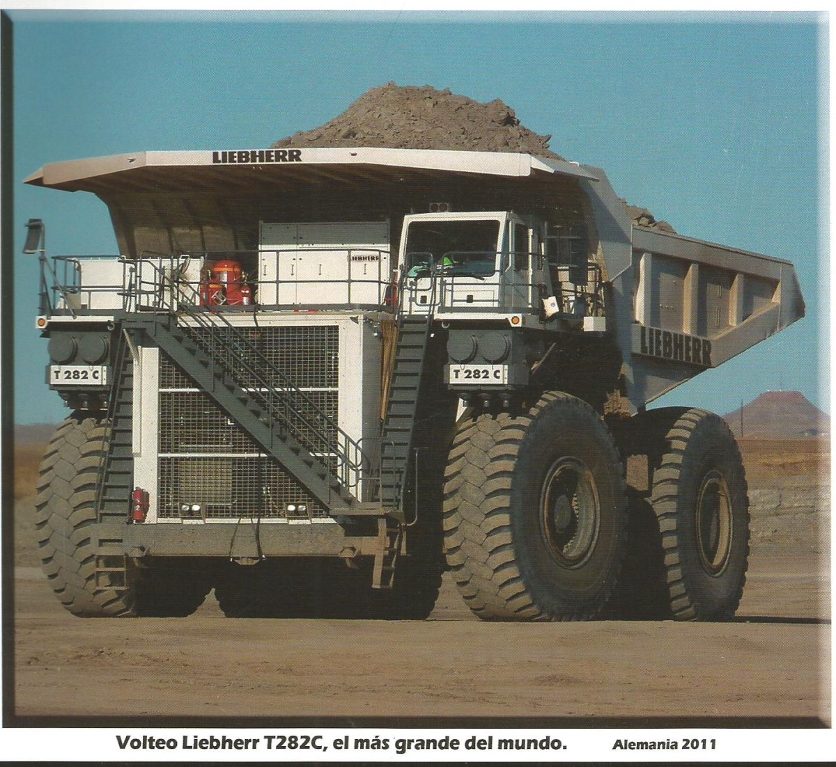 Liebherr t282b кабина