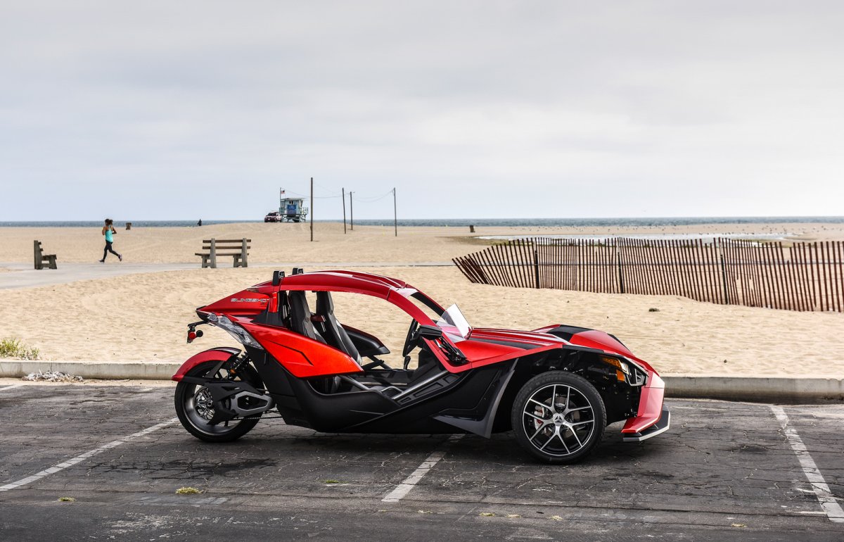 Машина Polaris Slingshot