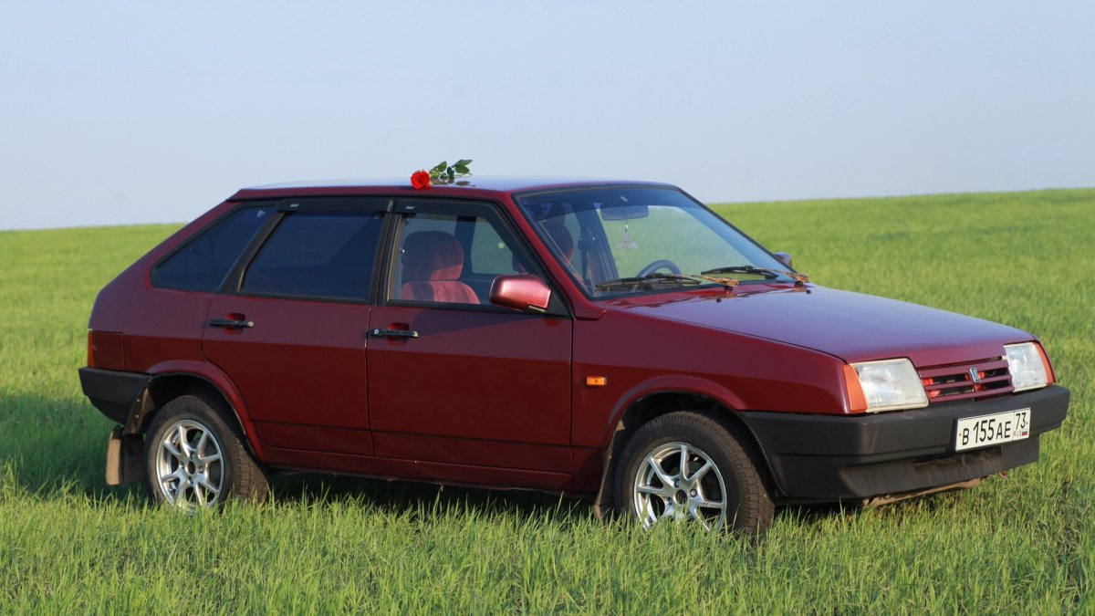 Лада 2108 Вишневая